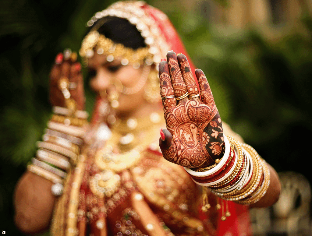 Image showcasing Traditional Women's Jewelry Set