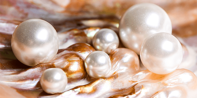 Image Showcasing Natural Pearls Gemstones