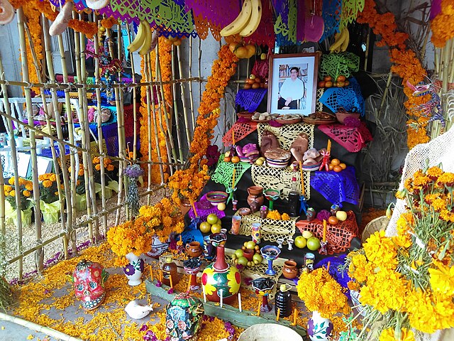 Image of day of the dead ofrenda