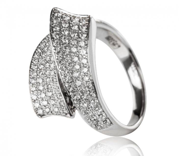 White Gold Ring with Rhodium Plating Image Showcasing White Gold Ring with a Rhodium Plating